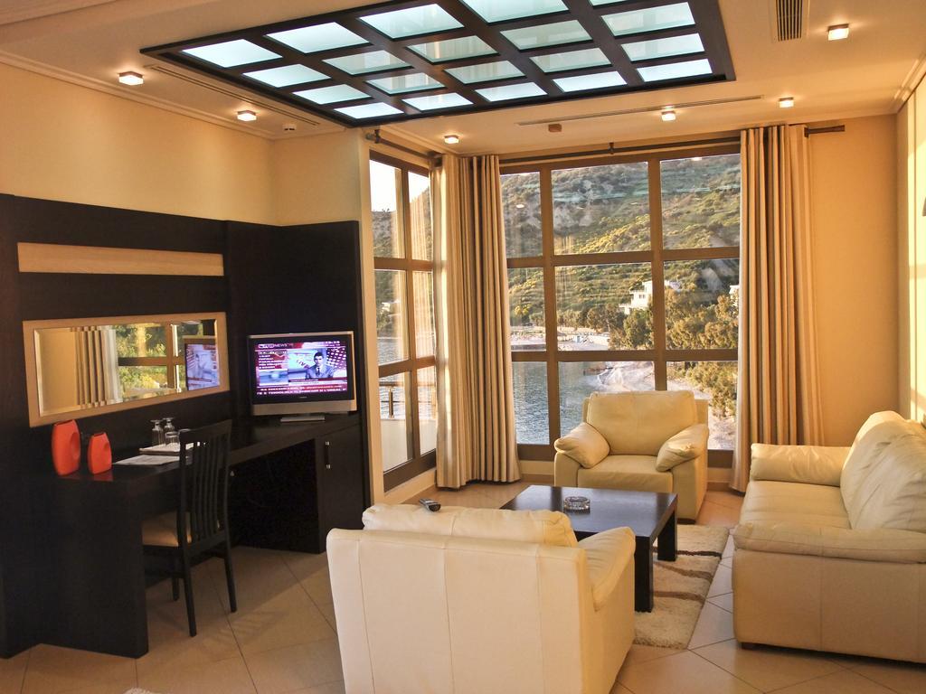 Paradise Beach Hotel Radhime Bilik gambar