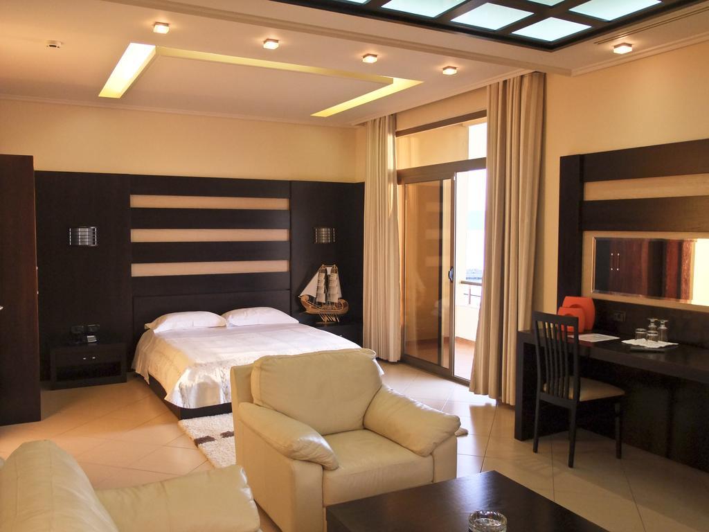 Paradise Beach Hotel Radhime Bilik gambar